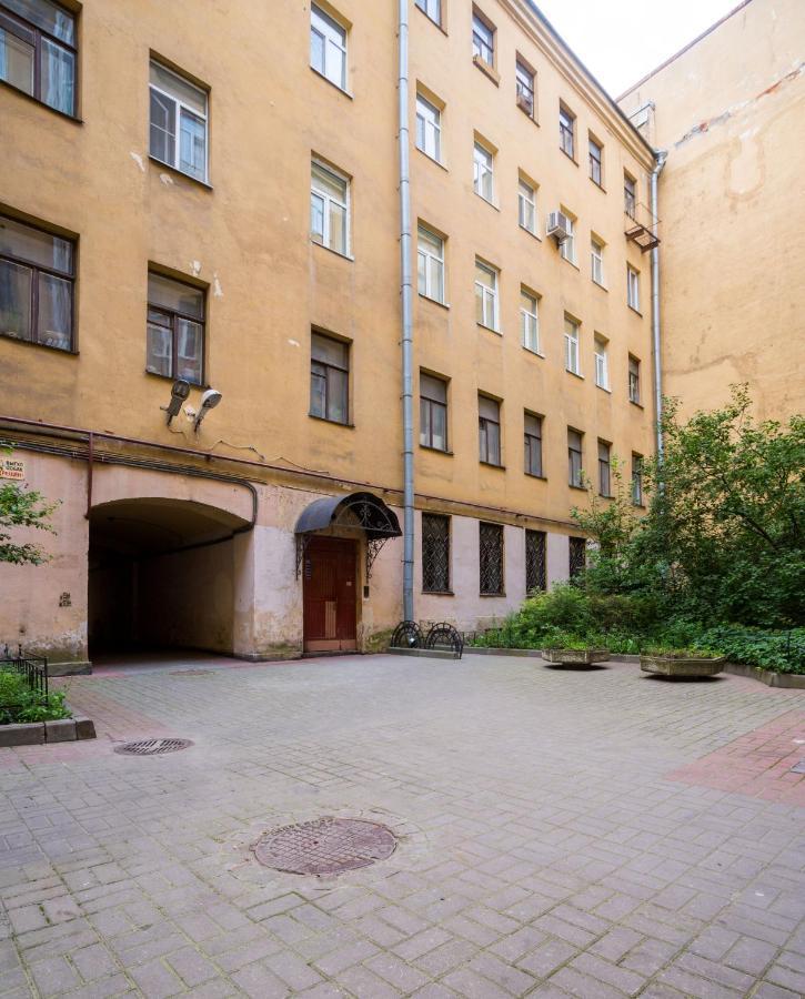 Guests Love On Marata 37 Aparthotel Saint Petersburg Exterior photo